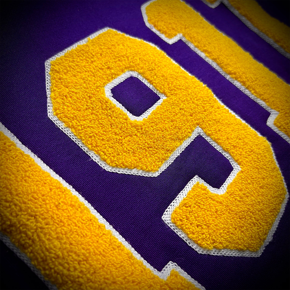 The Moncrief | 1911 Chenille Sweatshirt w. Pockets